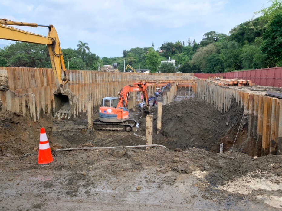 金包里溪(中山溫泉公園段)水質改善工程-土方開挖
