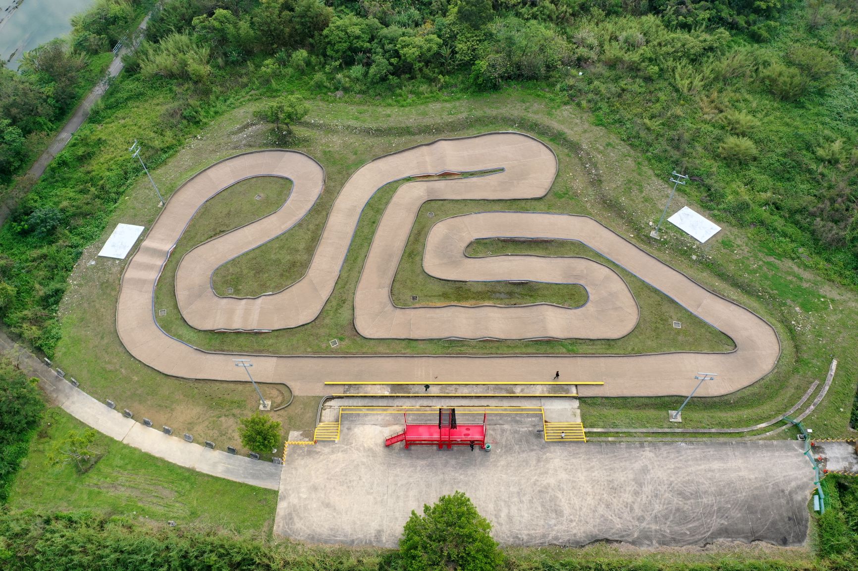 整修再升級，場地設施更完善的山佳遙控越野場。