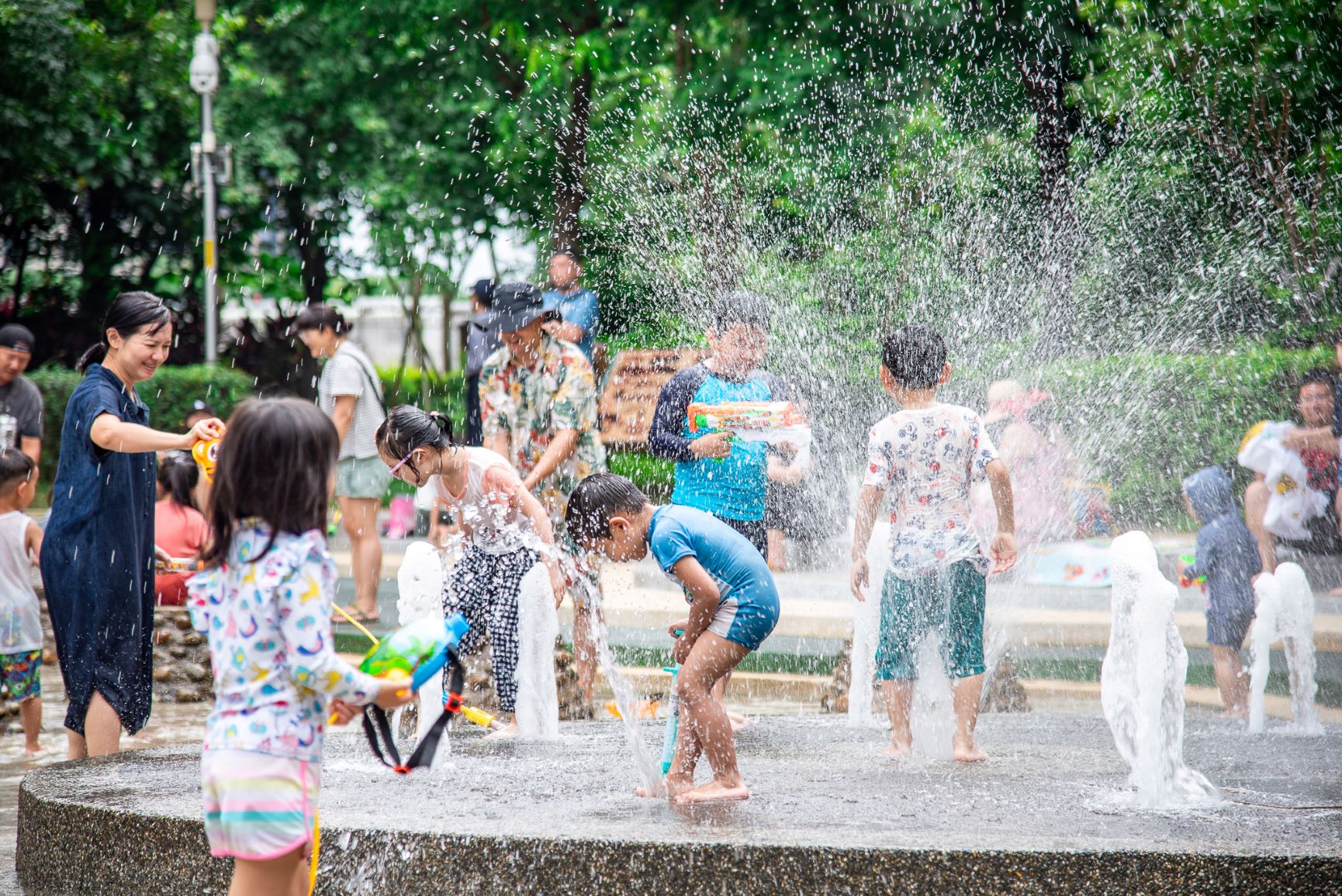  塭仔底濕地公園戲水池好消暑、好清涼，歡迎來玩水