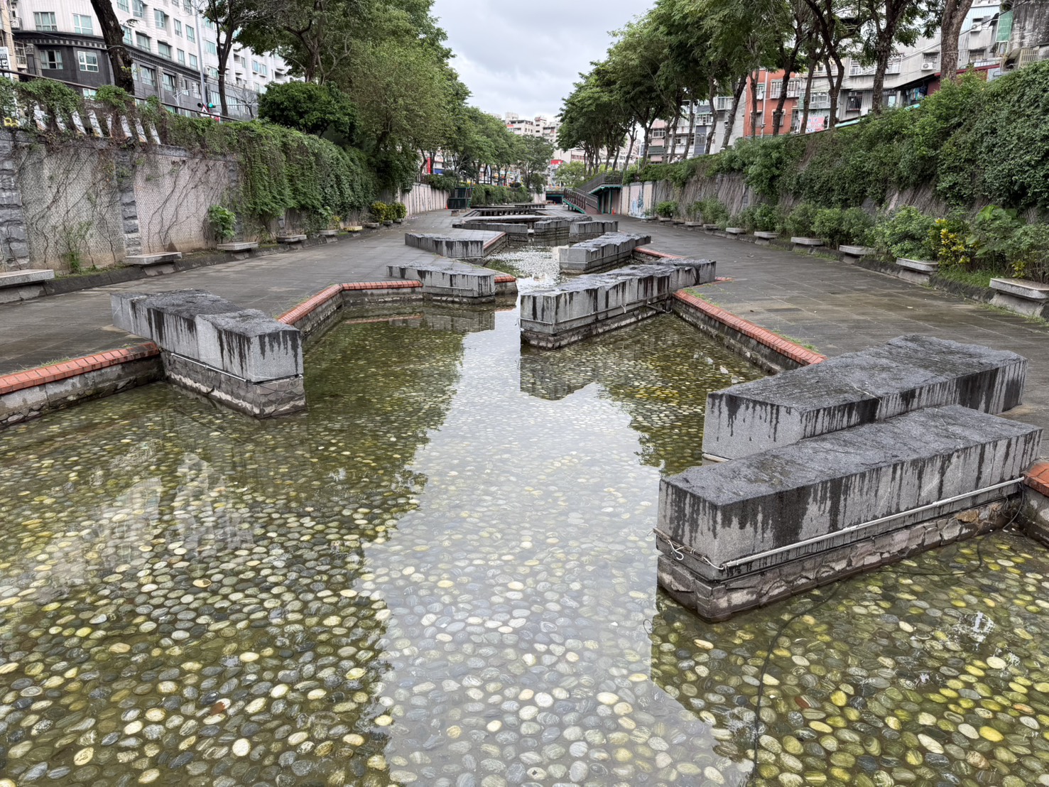  中港大排年終大掃除完工