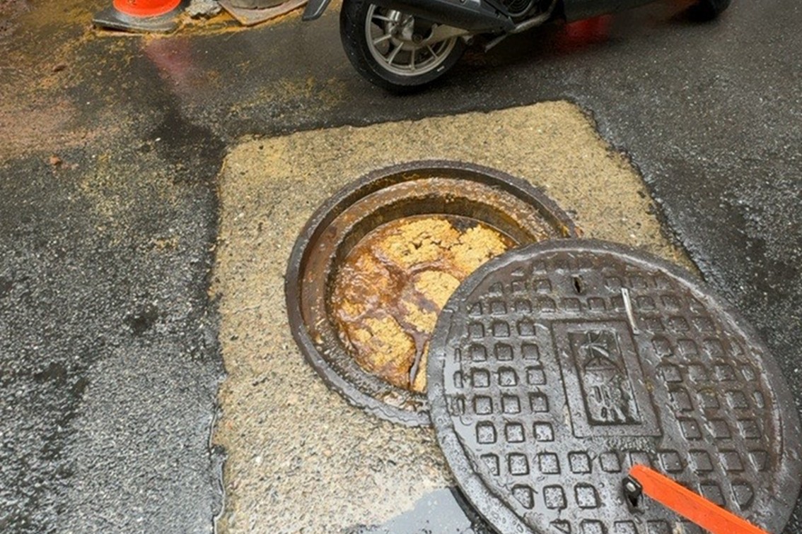 今年協助清疏的案件中，以「油脂」導致阻塞的比例最高