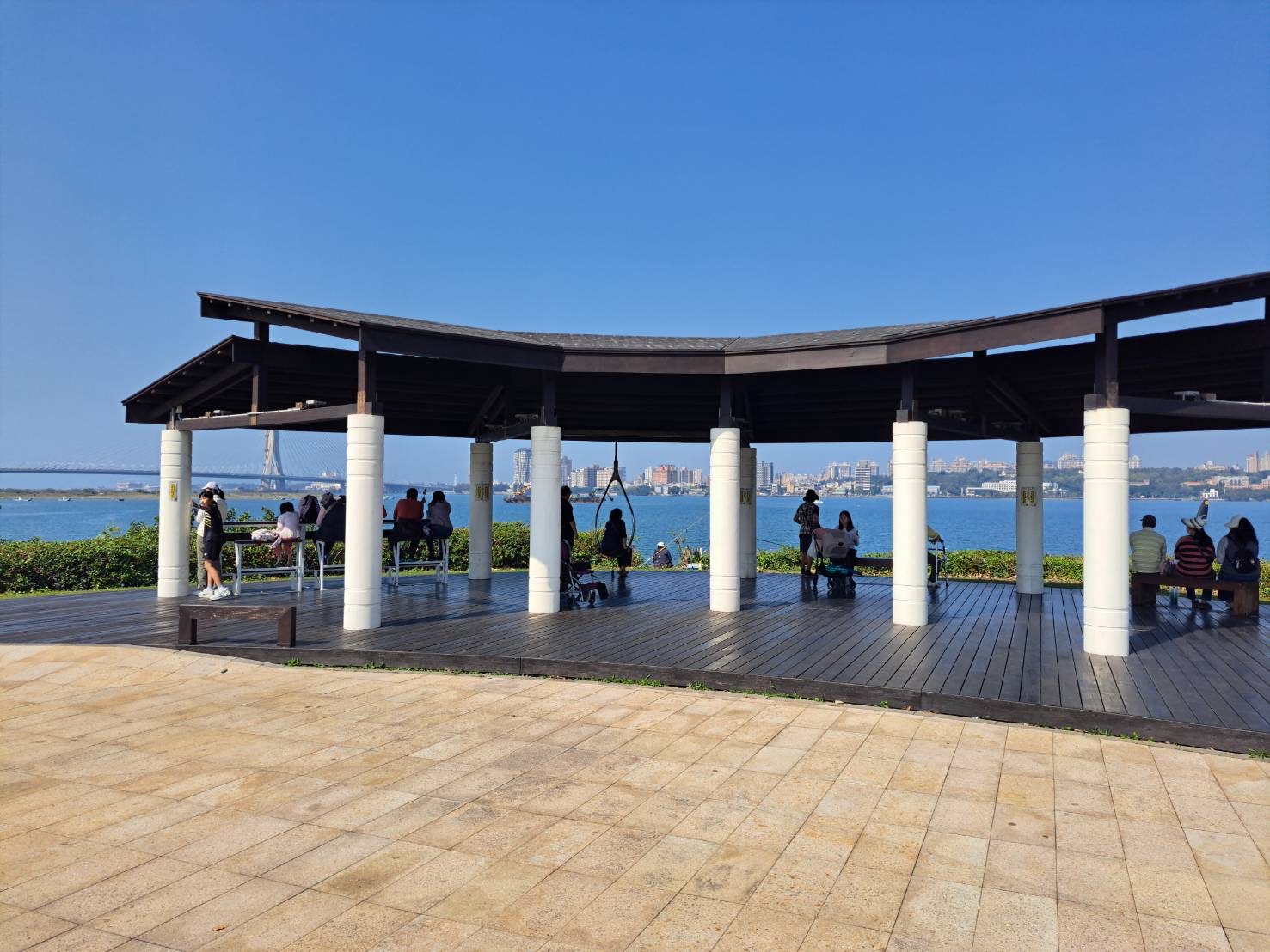 清新弗人河岸景觀 市民休憩好輕鬆