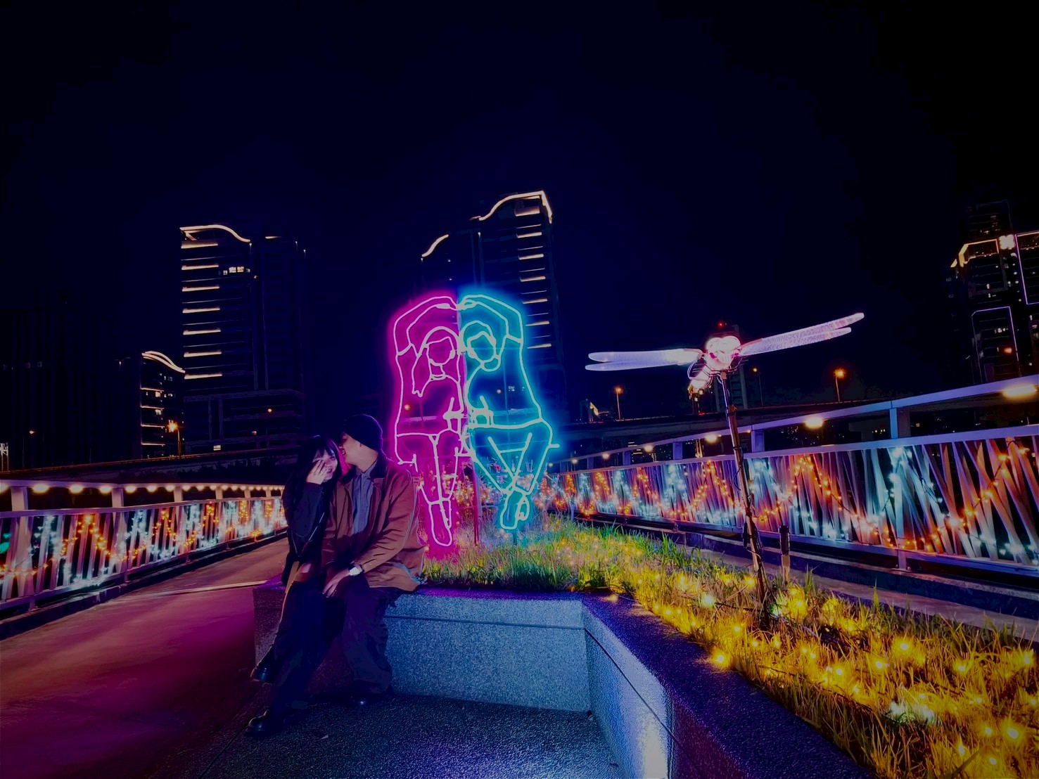  圖16心動之光-以星座投影與心形光雕營造浪漫步道氛圍，引導民眾在漫步間感受愛意流轉