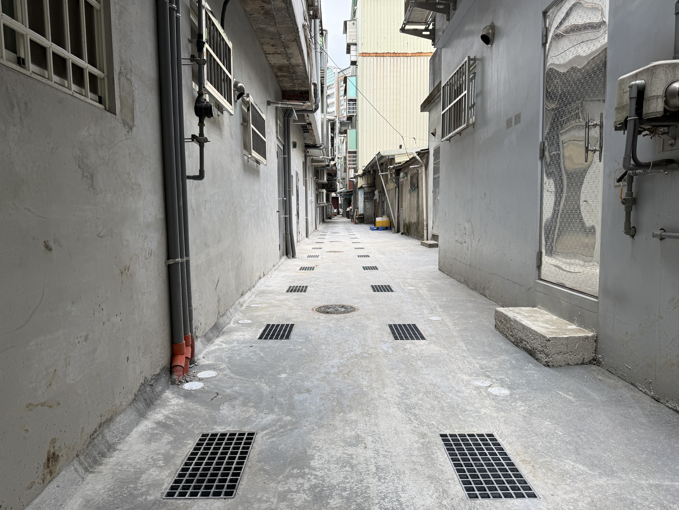 後巷完成後不再惡臭瀰漫，還給市民乾淨的空間