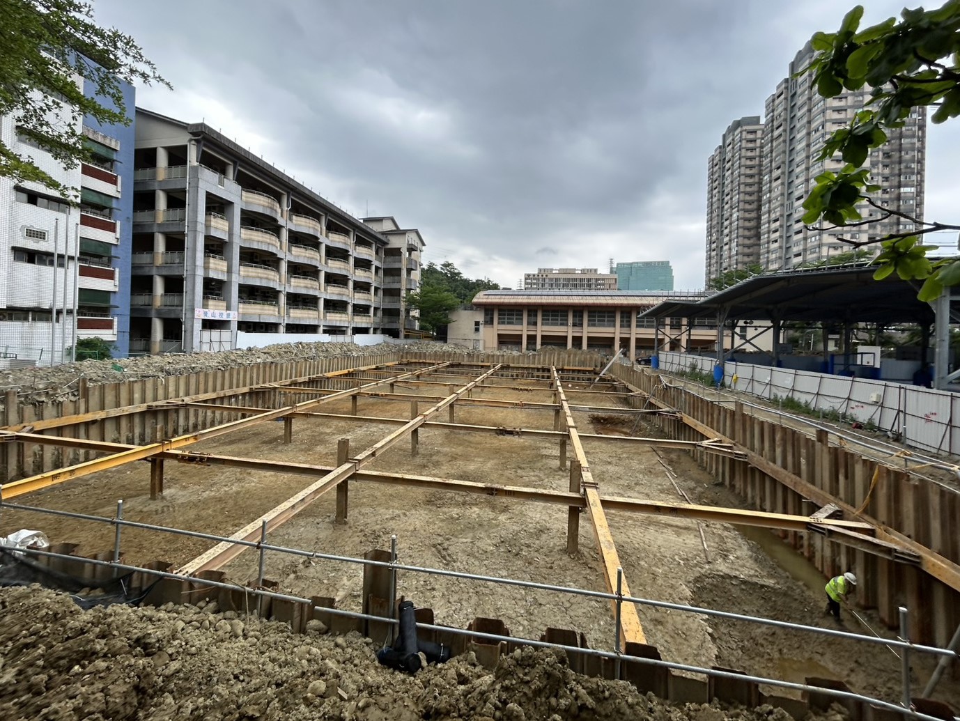 青山國中小操場下方將設置雨水滯洪池