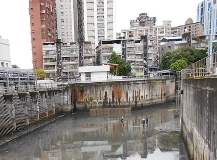 前池子溝乾潮水位現況