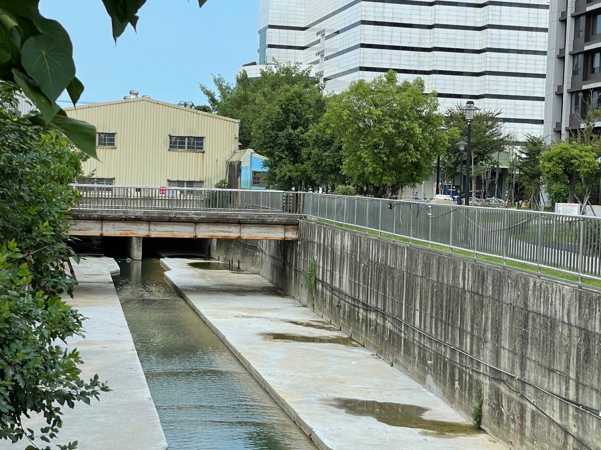 鶯歌區東門溪鳳福路至鳳吉一街河段渠道改善工程-施工後2
