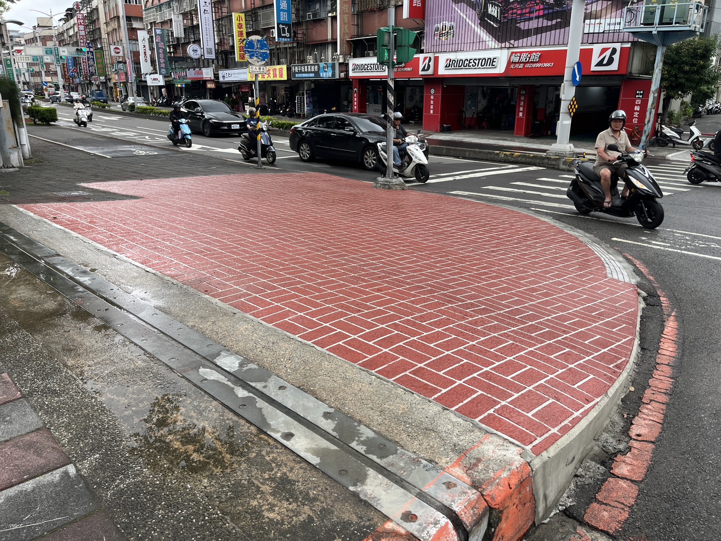 無障礙坡道改善完成