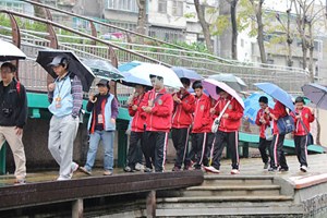 滂沱大雨